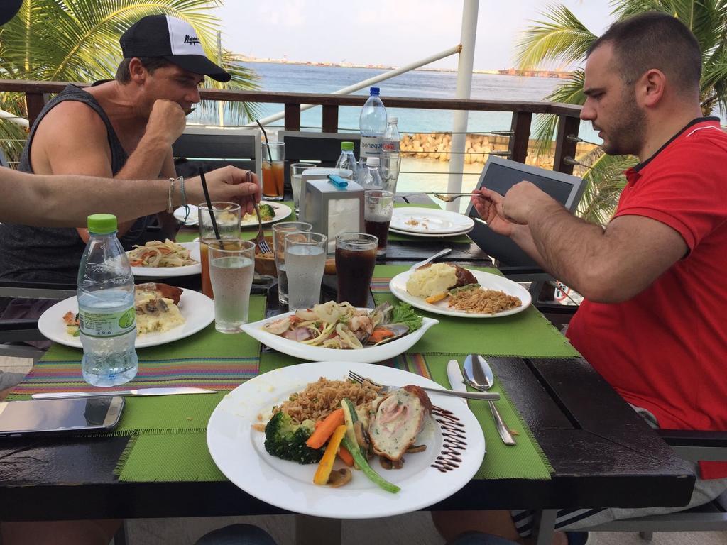 Natural Surf House Hostel Himmafushi Εξωτερικό φωτογραφία